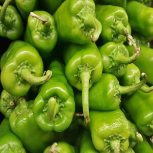 Pimientos para freír. Verdura fresca de la huerta de Conil. ideal para barbacoa o como complemento en carnes y pescados. Haz tu pedido online y te lo llevamos a casa. Mercados de Cádiz en Cádiz