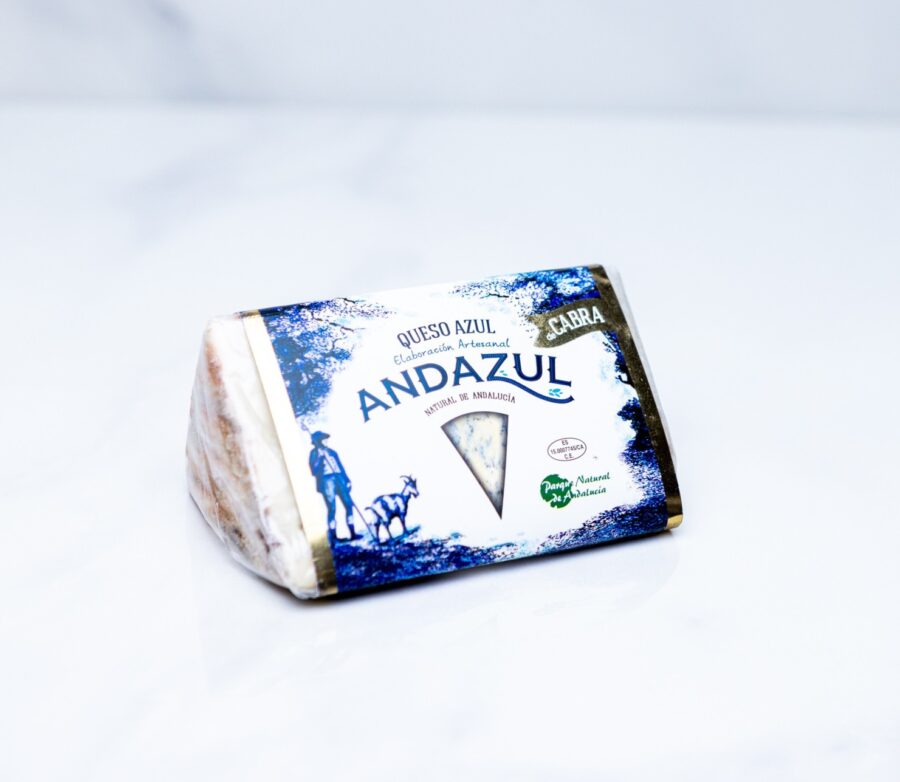 Queso azul de cabra Andazul. En Majuana en el Mercado Central de Abastos de Cádiz. Mercados de Cádiz te lo lleva a casa con su servicio a domicilio. Queso online en Cádiz