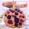 Galletas artesanales, cookie con frutas del bosque. Elaboradas a mano 100% ecológicas y vegana. De Capitán Cookies Mercado Central de Abastos de Cádiz, puesto nº8. Galletas online con Mercados de Cádiz. Servicio a domicilio